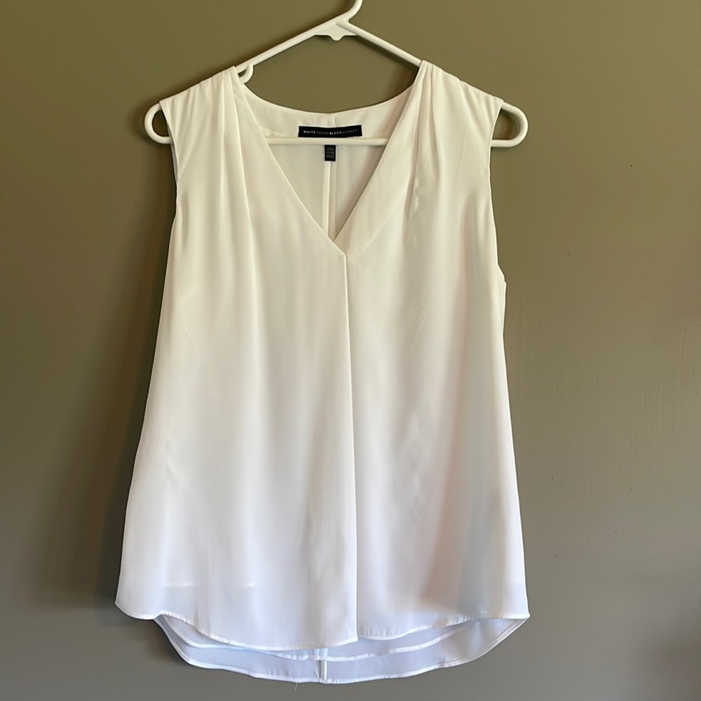 White House Black Market | White Sleeveless Blouse | size 4